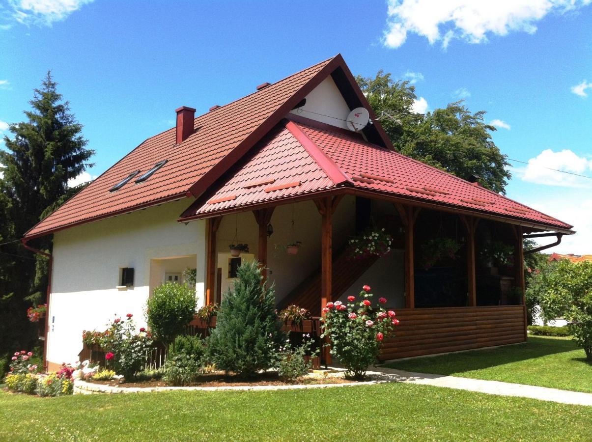 Apartments Renata Смолянаць Екстер'єр фото